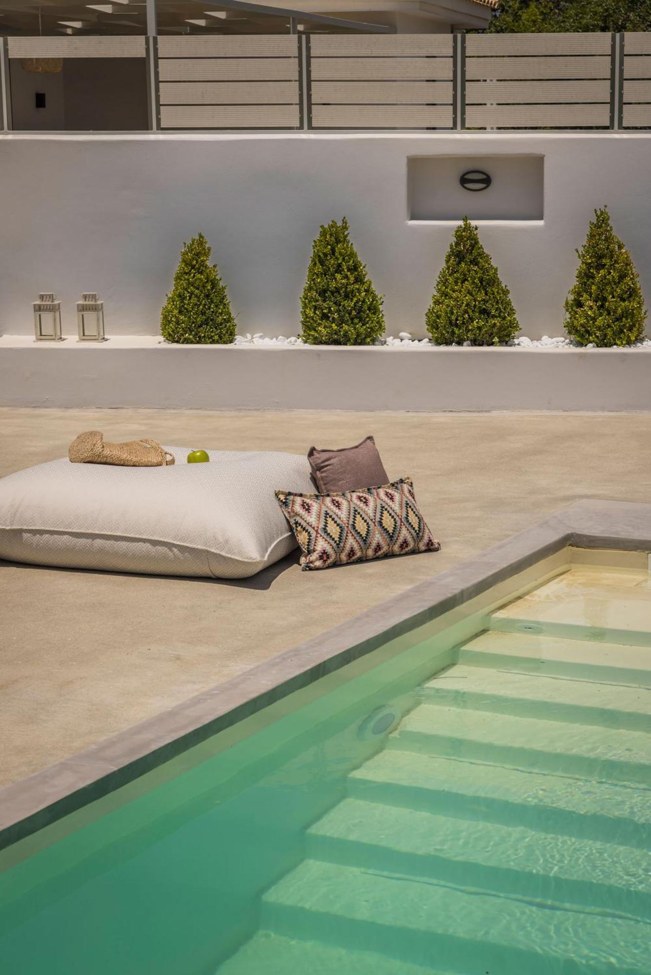 Lavanta - Iris Sunset Villa Lepedha